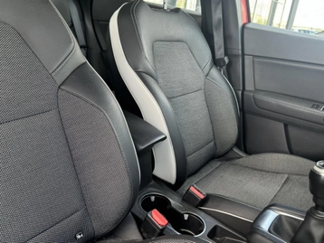 Image véhicule  Renault CAPTUR (29)