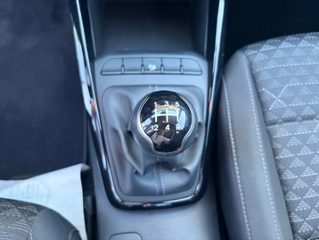 Image véhicule  Kia RIO (15)