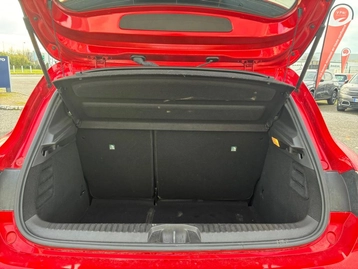 Image véhicule  Renault CLIO (38)