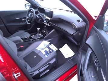 Image véhicule  Peugeot 2008 (11)