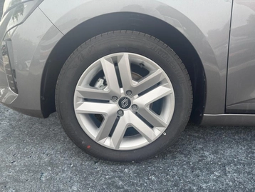 Image véhicule  Renault CLIO (6)