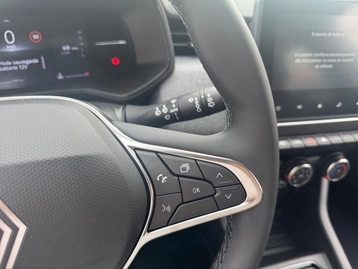 Image véhicule  Renault CLIO (17)
