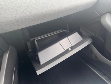 Image véhicule  Renault CLIO (33)