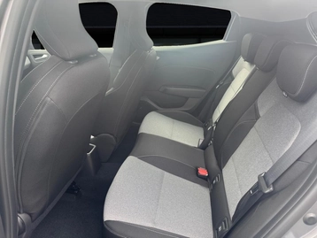 Image véhicule  Renault CLIO (10)