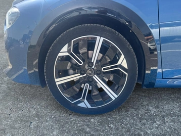 Image véhicule  Lancia YPSILON (6)