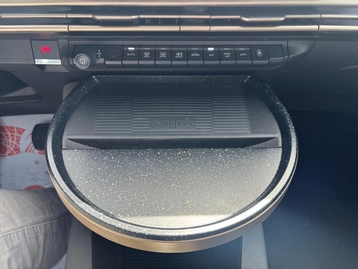 Image véhicule  Lancia YPSILON (36)