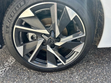 Image véhicule  Peugeot 308 SW (8)