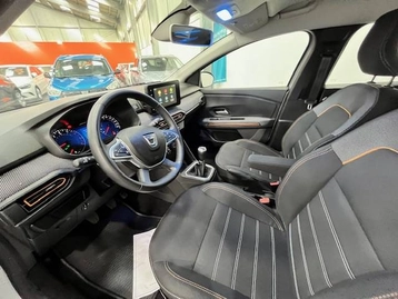Image véhicule  Dacia SANDERO (7)
