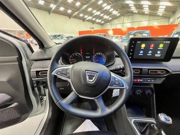 Image véhicule  Dacia SANDERO (8)