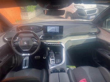 Image véhicule  Peugeot 5008 (1)