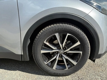 Image véhicule  Toyota C-HR (9)