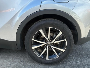 Image véhicule  Toyota C-HR (7)
