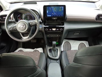 Image véhicule Toyota YARIS CROSS (4) Image véhicule Toyota YARIS CROSS (4)