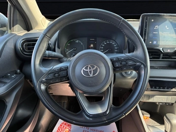 Image véhicule  Toyota YARIS (18)