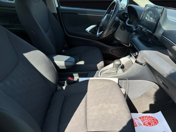 Image véhicule  Toyota YARIS (11)