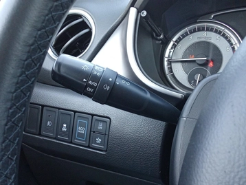 Image véhicule Suzuki VITARA (32) Image véhicule Suzuki VITARA (32)