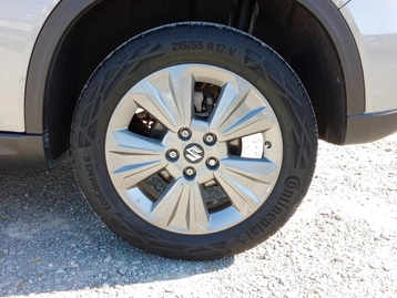 Image véhicule Suzuki VITARA (24) Image véhicule Suzuki VITARA (24)