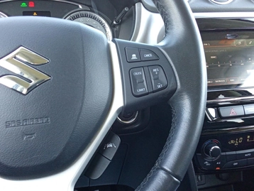 Image véhicule Suzuki VITARA (30) Image véhicule Suzuki VITARA (30)