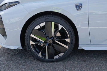 Image véhicule  Peugeot Nouvelle 308 SW (10)