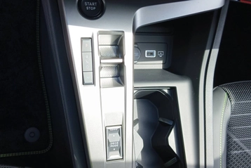 Image véhicule  Peugeot Nouvelle 308 SW (18)