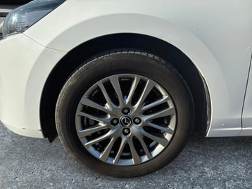 Image véhicule  Mazda Mazda 2 (13)