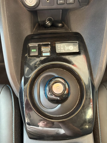 Image véhicule  Nissan LEAF (17)