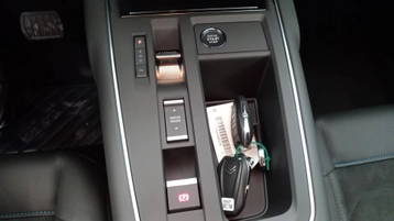 Image véhicule  Citroën C5 AIRCROSS (17)