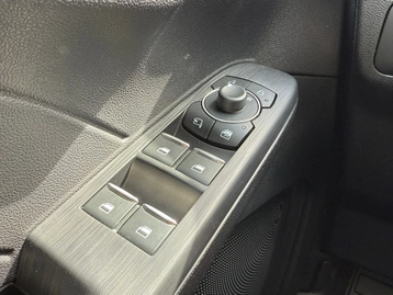 Image véhicule  Ford KUGA (10)