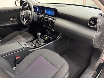 Image véhicule  Mercedes CLASSE A (27)