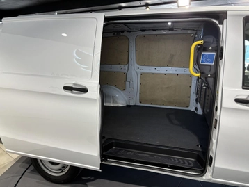 Image véhicule  Mercedes VITO (21)