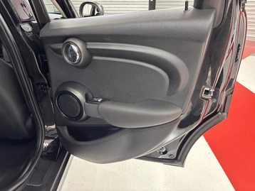 Image véhicule  Mini HATCH (26)