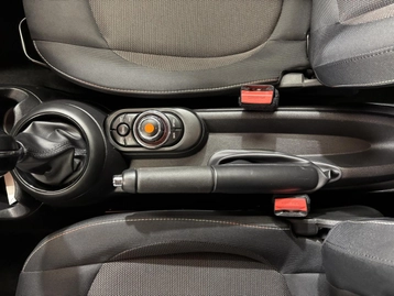 Image véhicule  Mini HATCH (17)