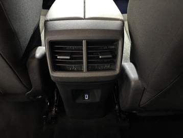 Image véhicule Citroën C5 AIRCROSS (20) Image véhicule Citroën C5 AIRCROSS (20)