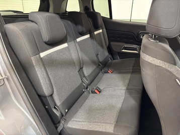 Image véhicule Citroën C5 AIRCROSS (26) Image véhicule Citroën C5 AIRCROSS (26)