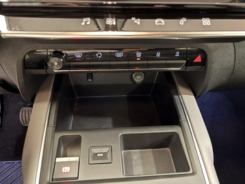 Image véhicule Citroën C5 AIRCROSS (13) Image véhicule Citroën C5 AIRCROSS (13)