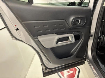 Image véhicule Citroën C5 AIRCROSS (17) Image véhicule Citroën C5 AIRCROSS (17)