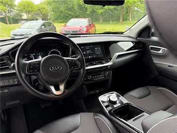 Image véhicule  Kia E-NIRO (6)