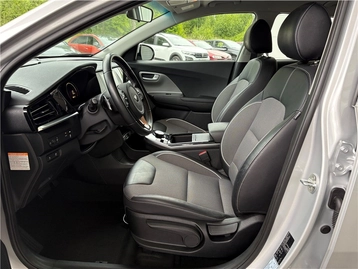 Image véhicule  Kia E-NIRO (4)