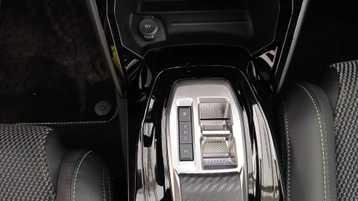 Image véhicule  Peugeot 2008 (17)