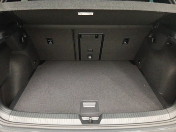 Image véhicule  Volkswagen GOLF (36)