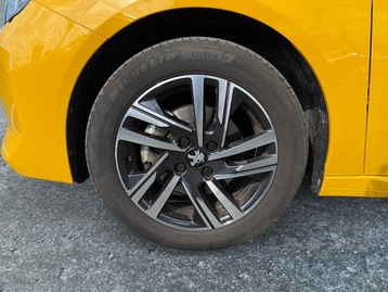 Image véhicule  Peugeot 208 (6)