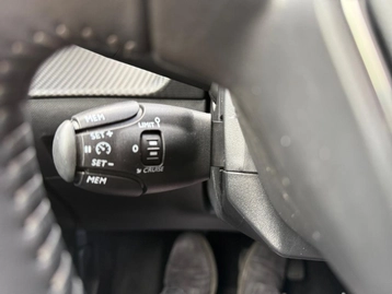 Image véhicule  Peugeot 208 (23)