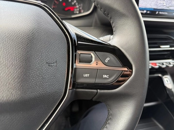 Image véhicule  Peugeot 208 (22)