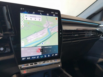 Image véhicule  Renault RAFALE (22)