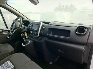 Image véhicule  Renault TRAFIC (4)