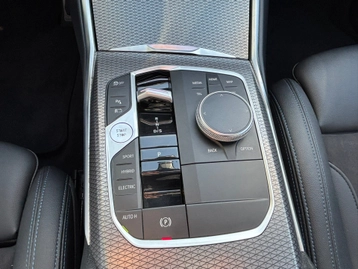 Image véhicule  BMW SÉRIE 3 TOURING (12)