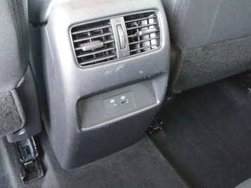 Image véhicule Nissan QASHQAI (30) Image véhicule Nissan QASHQAI (30)