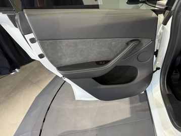 Image véhicule  Tesla MODEL Y (22)