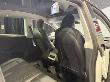 Image véhicule  Tesla MODEL Y (29)