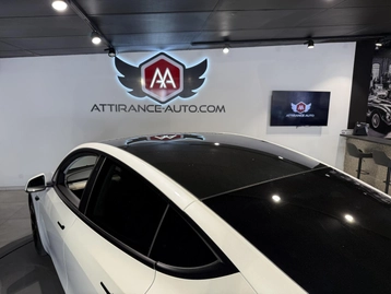 Image véhicule  Tesla MODEL Y (32)